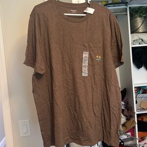 NWT Old navy pocket tee